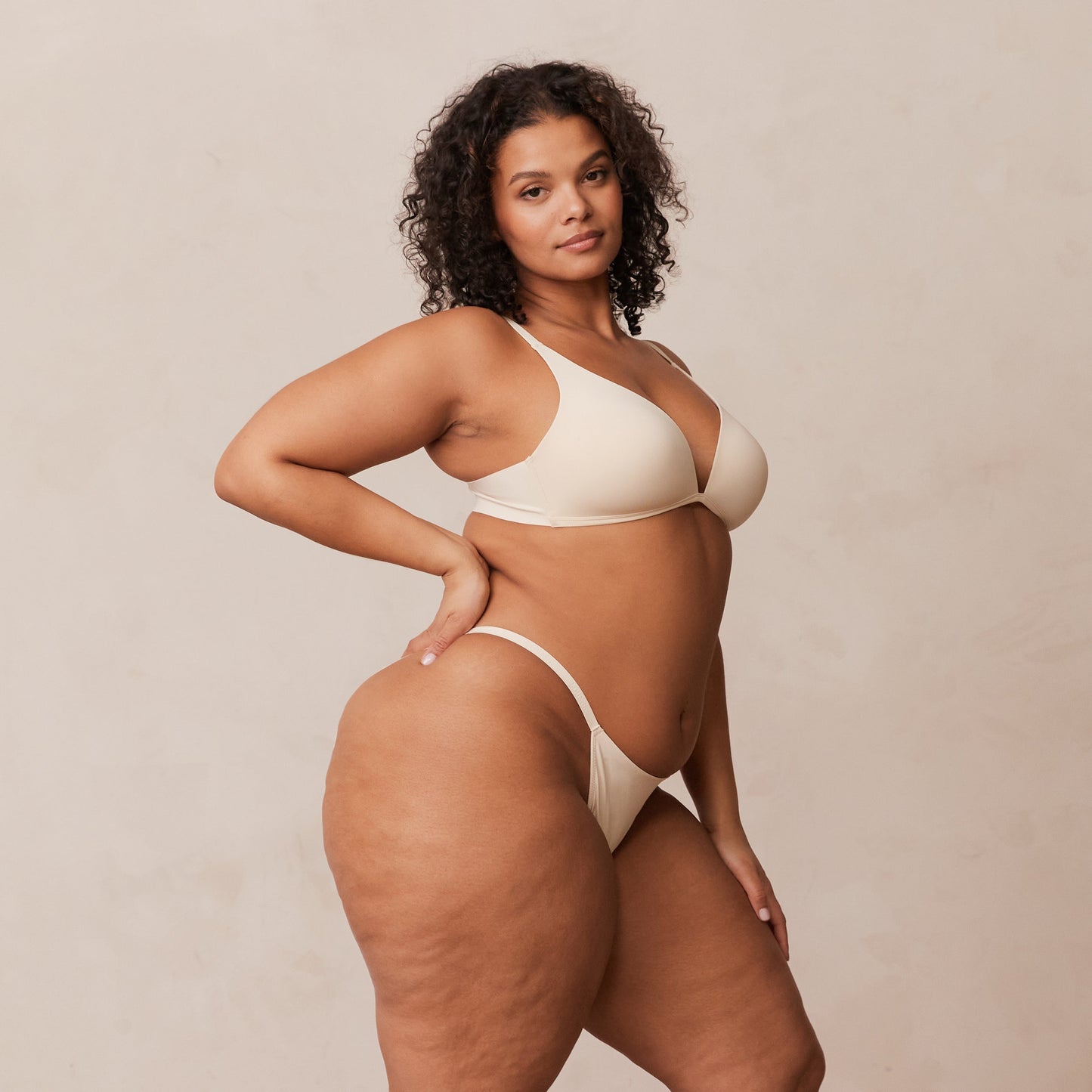 Light Non-wire Plunge T-shirt Bra - Latte