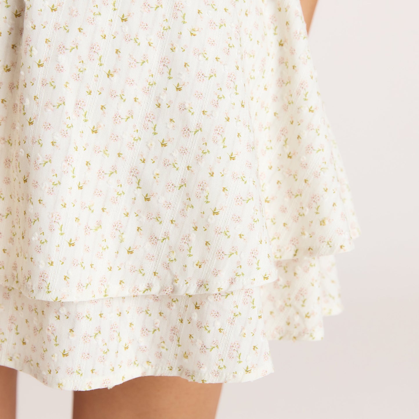 Short-Sleeve Lace Mini Dress - Cream Floral