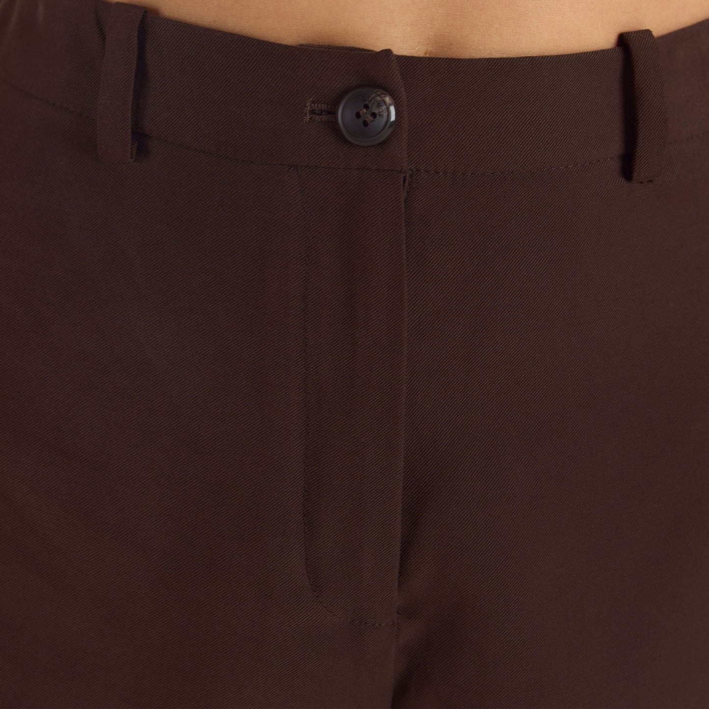 High-Waisted Tailored Shorts - Chocolate