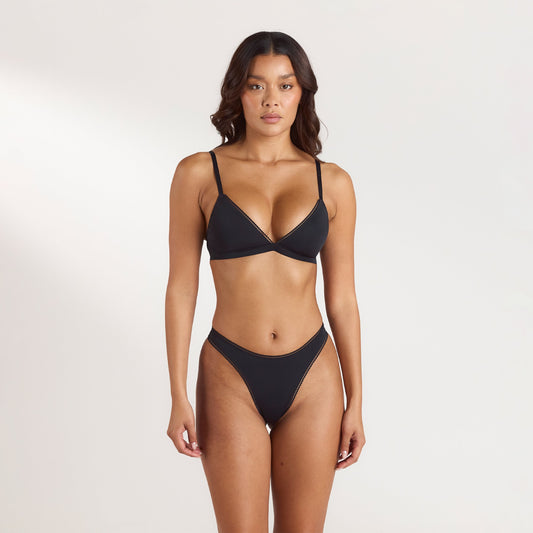 Comfort Triangle Bralette - Black