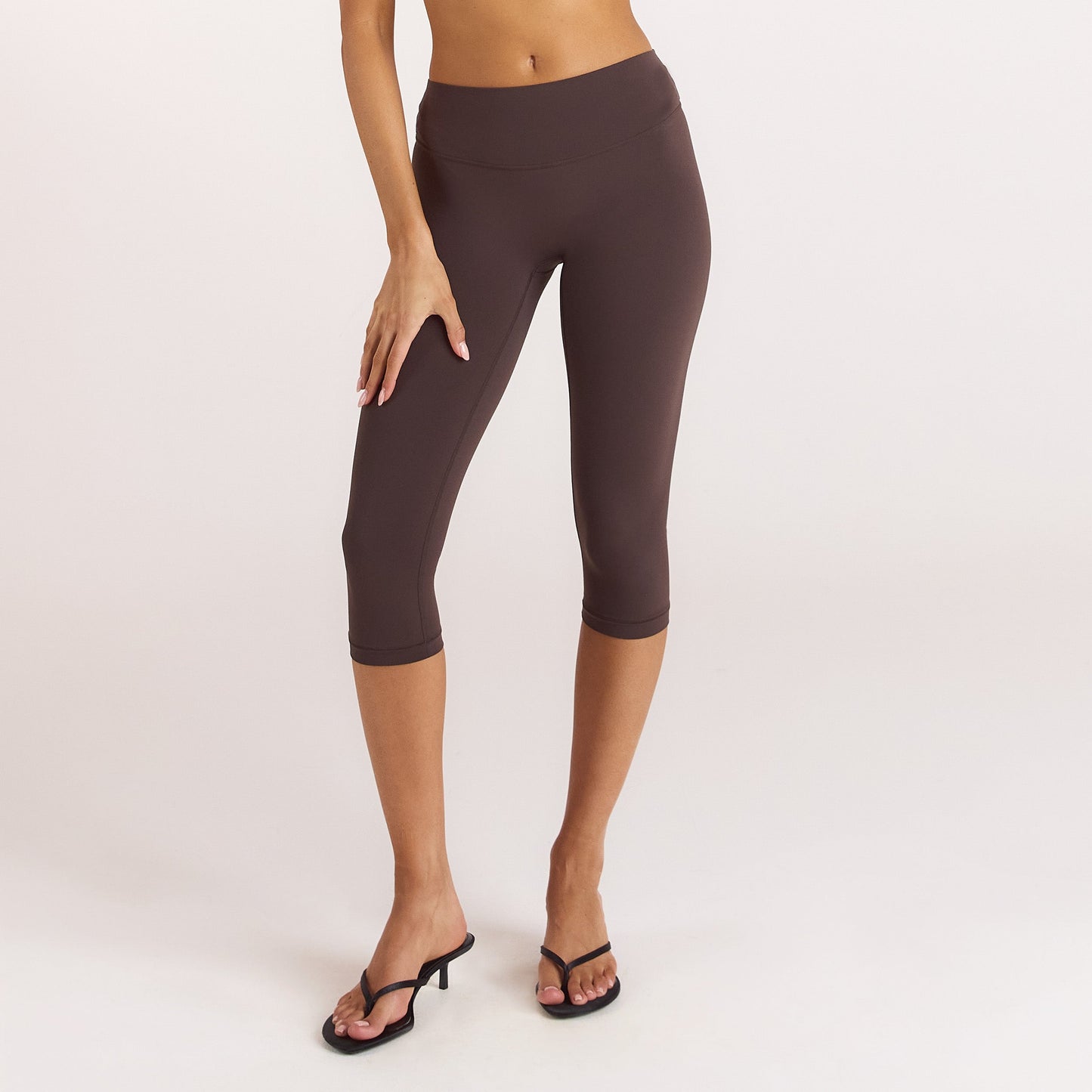 ContourSoft Capri Leggings - Dark Chocolate