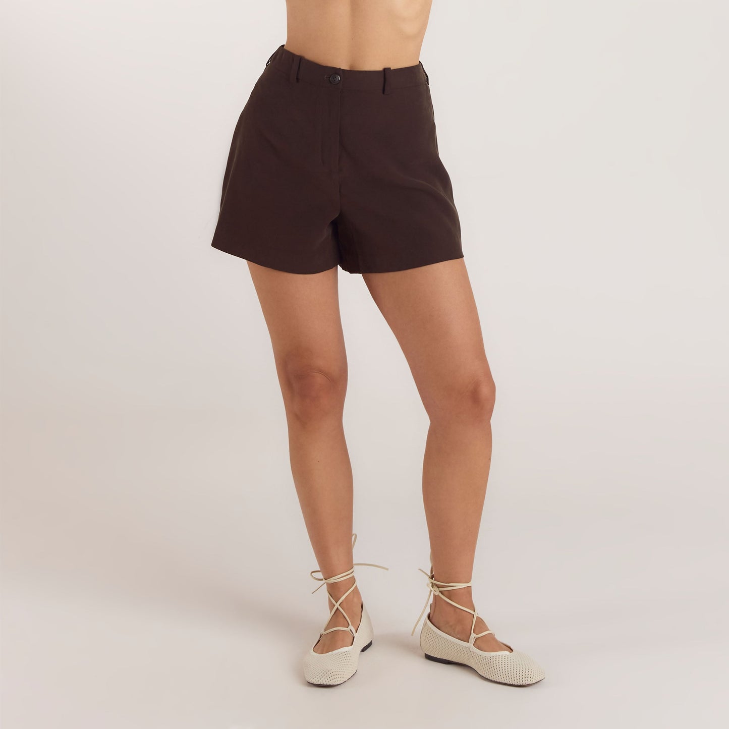 High-Waisted Tailored Shorts - Chocolate